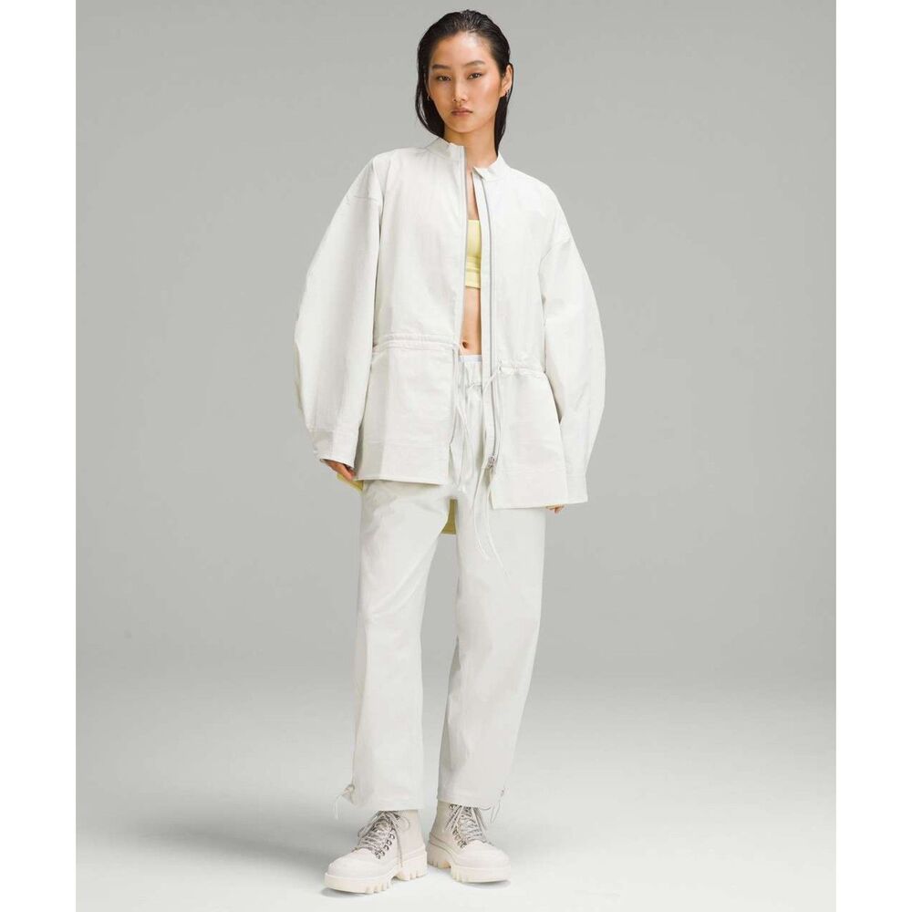 NWT Lululemon Cinch-Waist Stretch Shirt Jacket Bone Size M